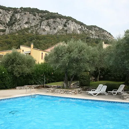 Pratone Apartment