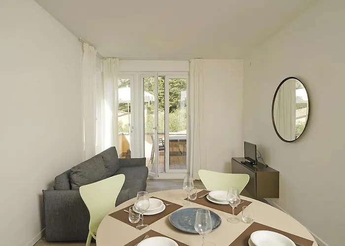 Pratone Apartament *